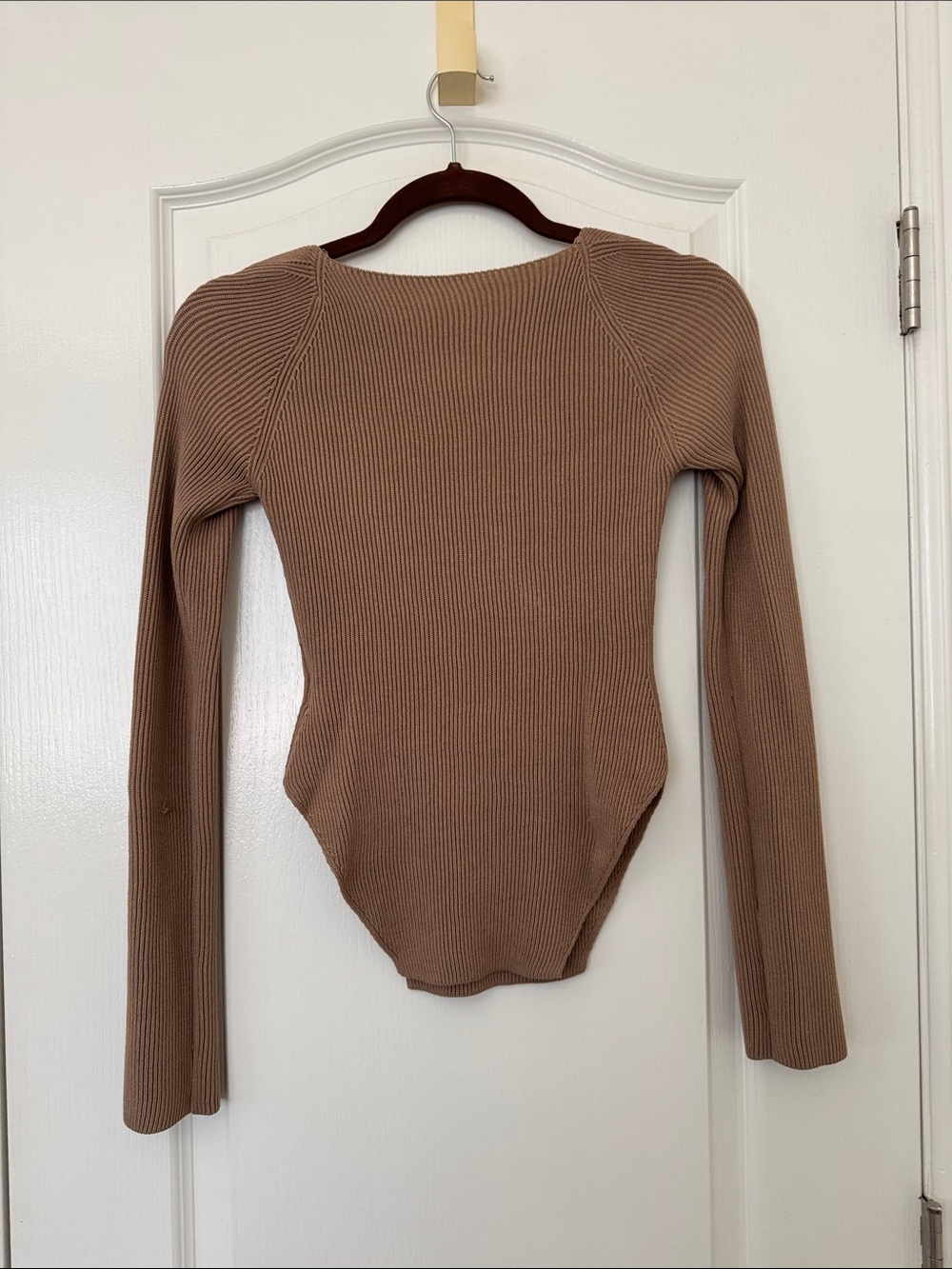 Commense Ribbed Sweetheart Neck Knit Top - Picture 3 of 4
